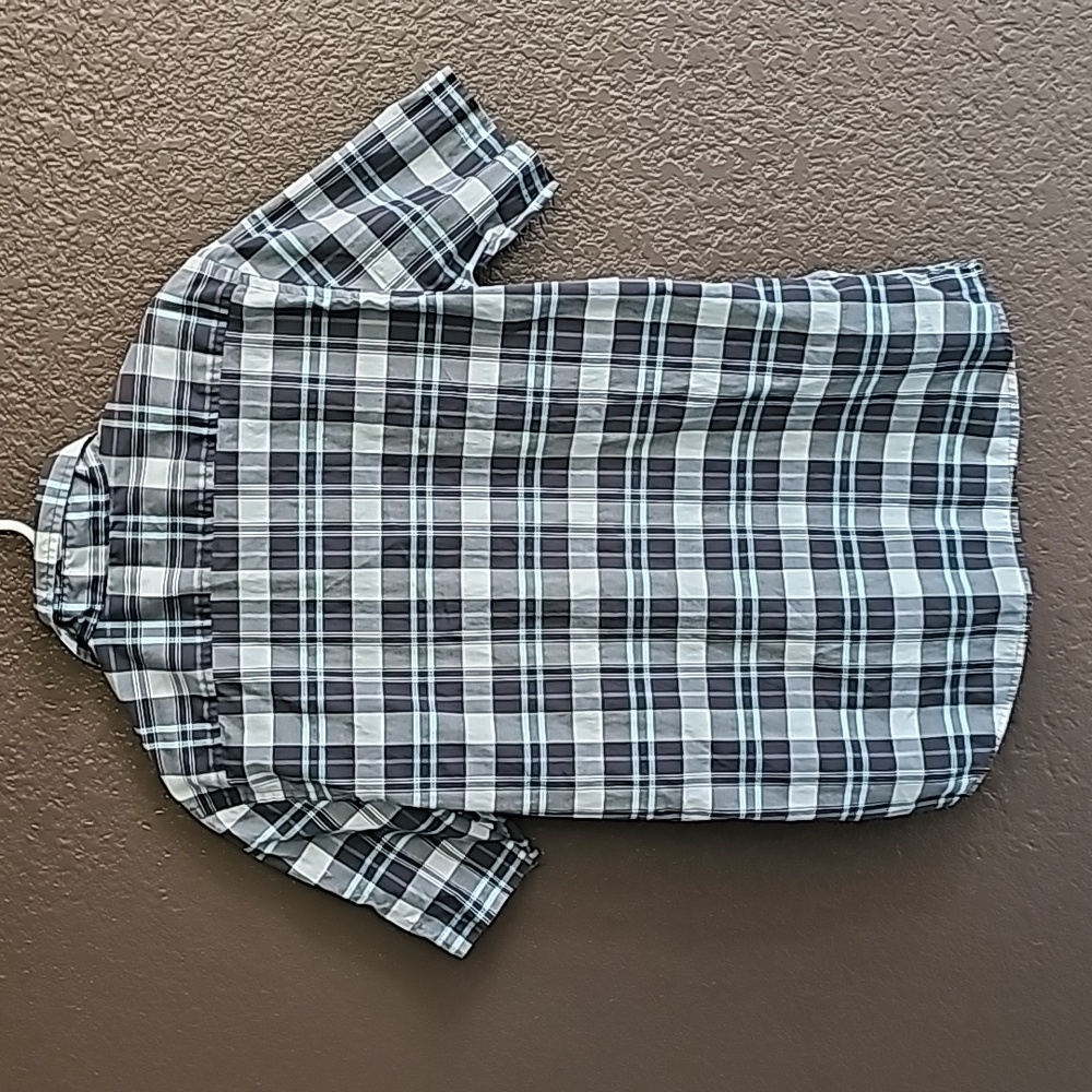 Shirt - Picture 2 of 4
